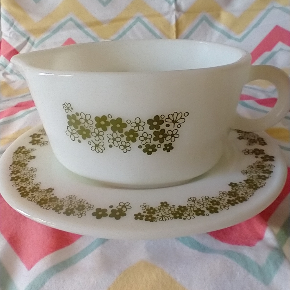 Vintage Pyrex Crazy Daisy